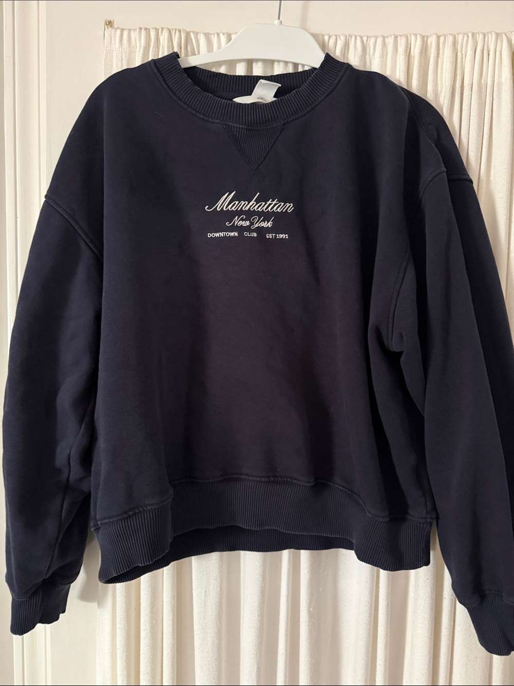 H&M Navy Crewneck Sweatshirt with White Manhattan Embroidery